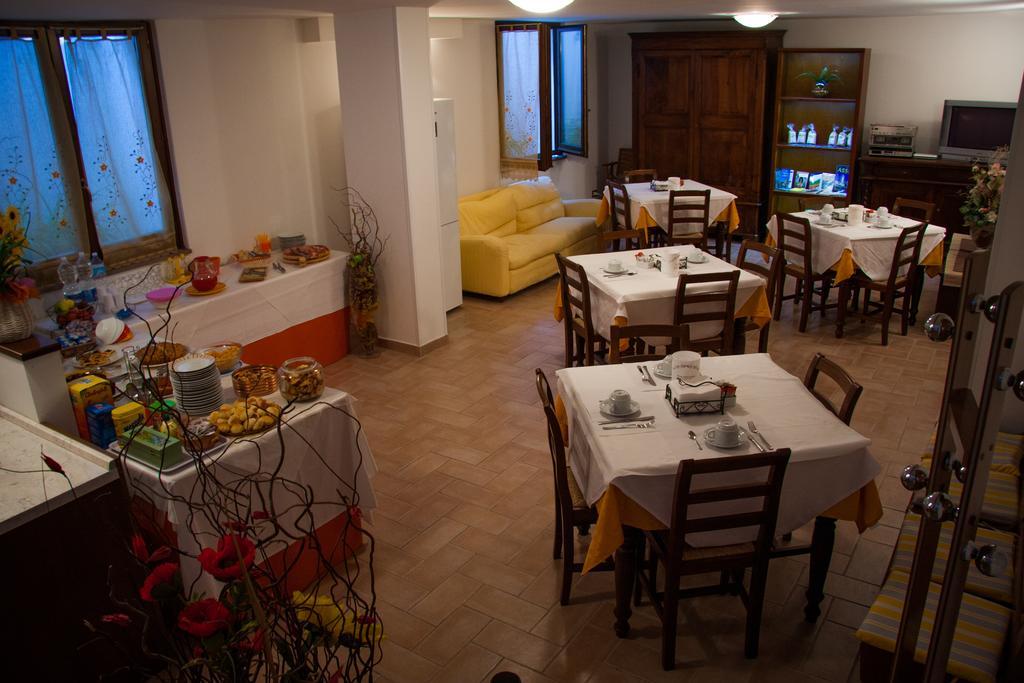 P&P Assisi Camere Бастія-Умбра Екстер'єр фото