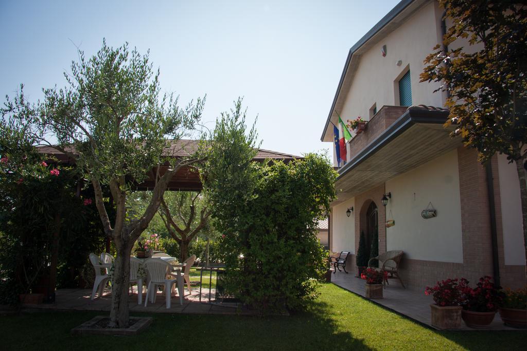 P&P Assisi Camere Бастія-Умбра Екстер'єр фото