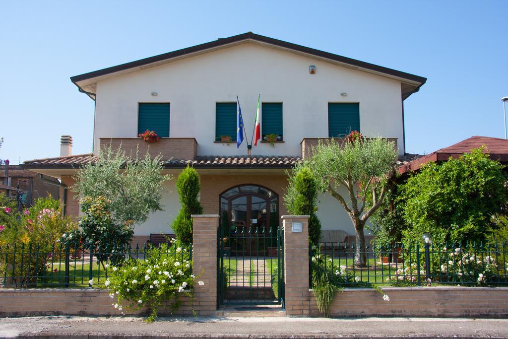 P&P Assisi Camere Бастія-Умбра Екстер'єр фото