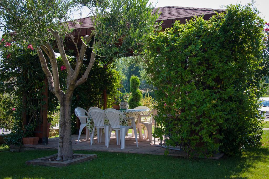 P&P Assisi Camere Бастія-Умбра Екстер'єр фото